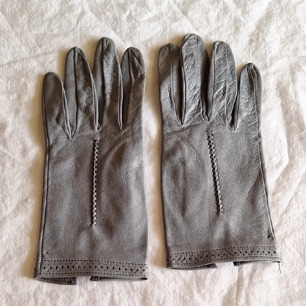 Vintage Women's Grey Leather Dress Gloves